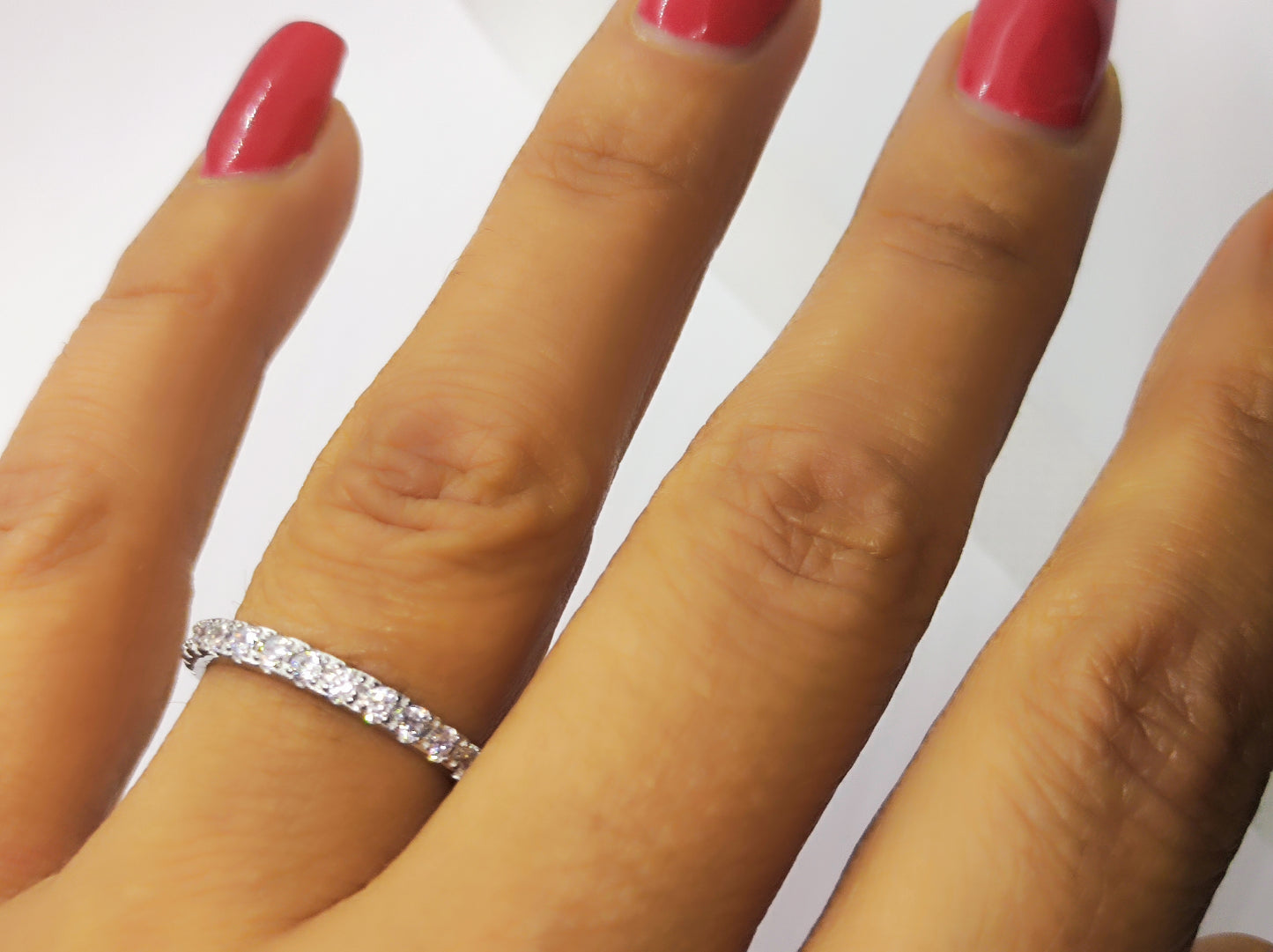 Anello veretta zirconi bianchi