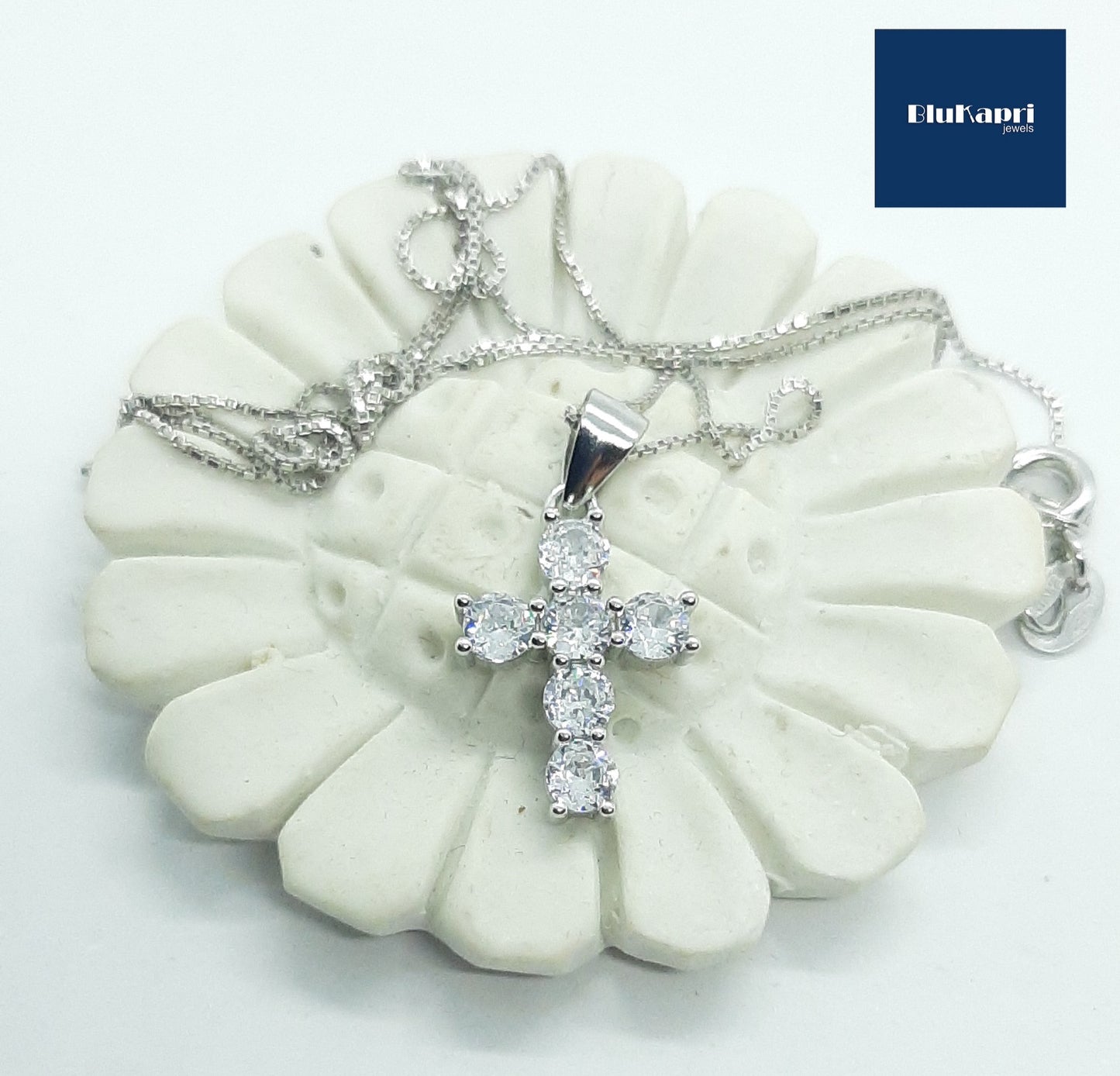 Collana croce zirconi bianchi