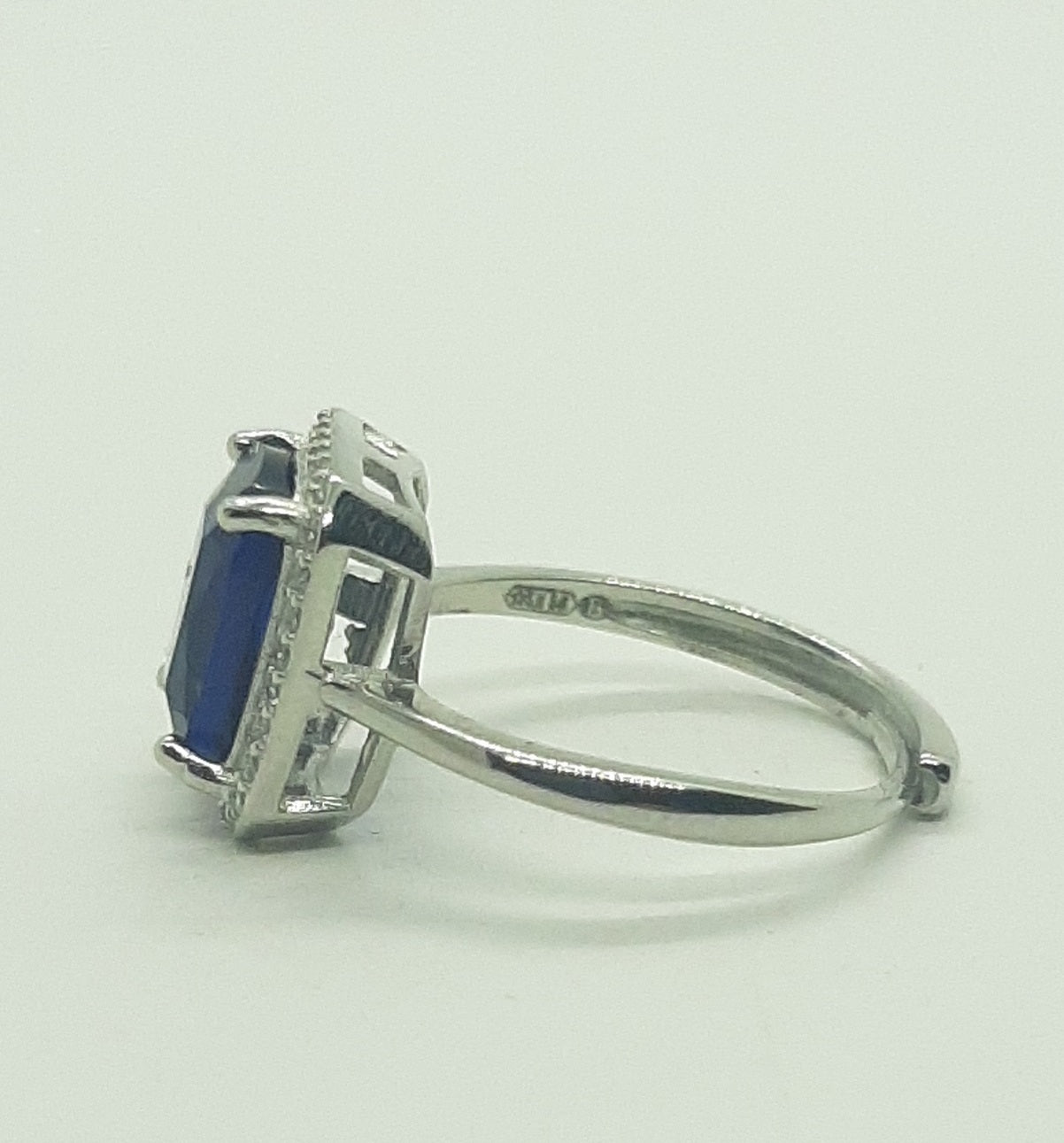 Anello donna rettangolo zirconi blu