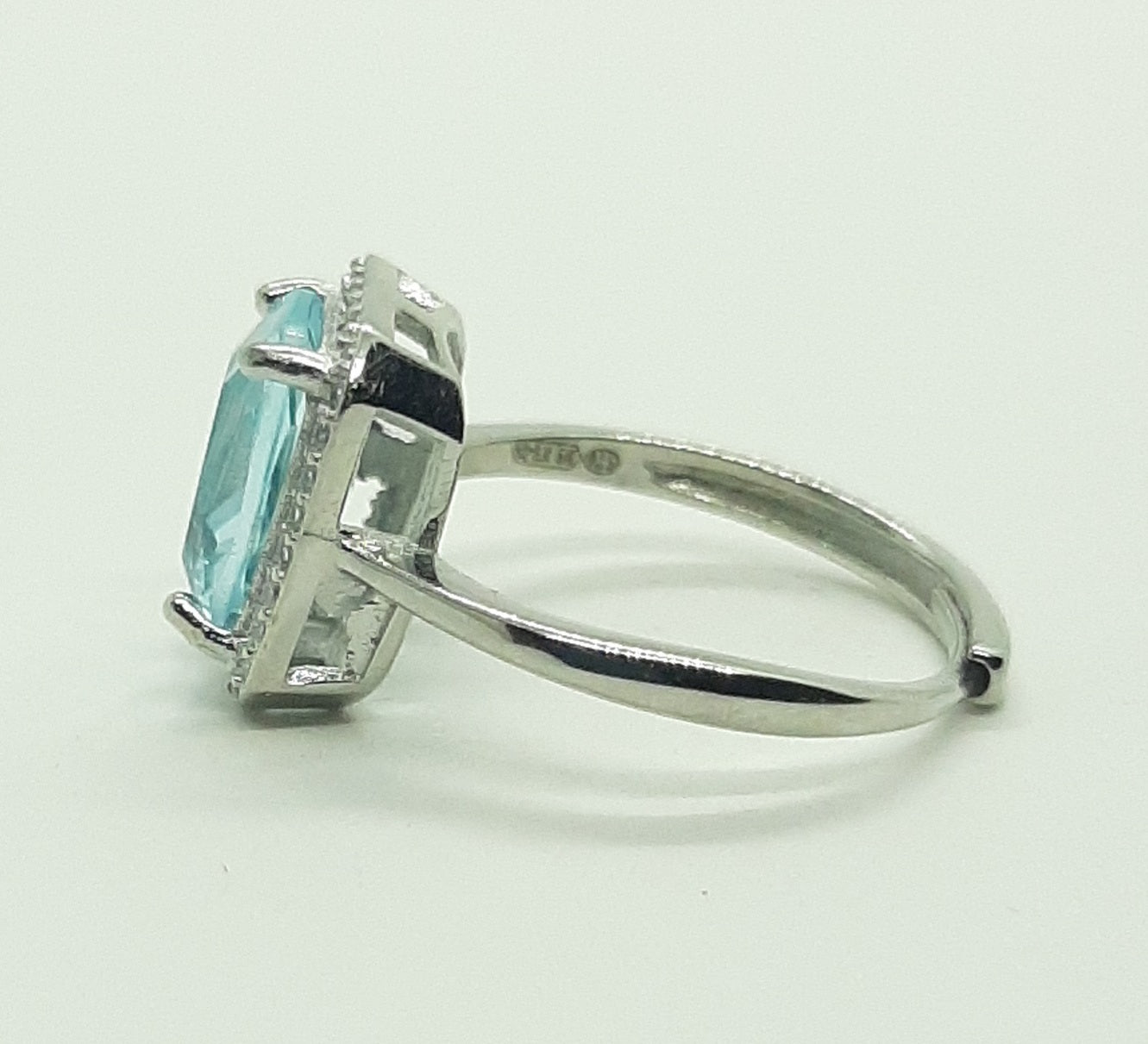 Anello donna rettangolo zirconi acquamarina