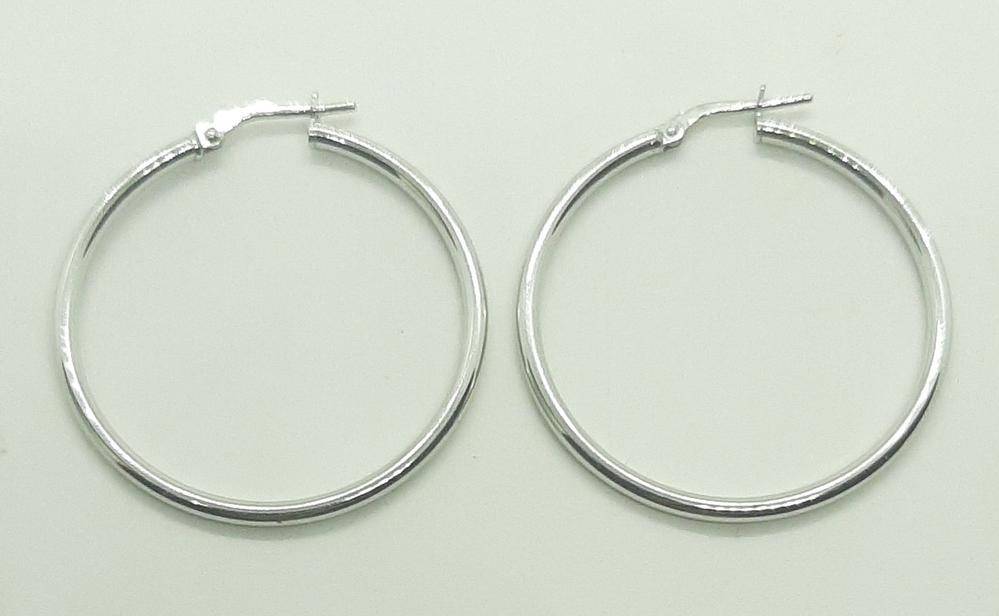 Orecchini in argento hop cerchio